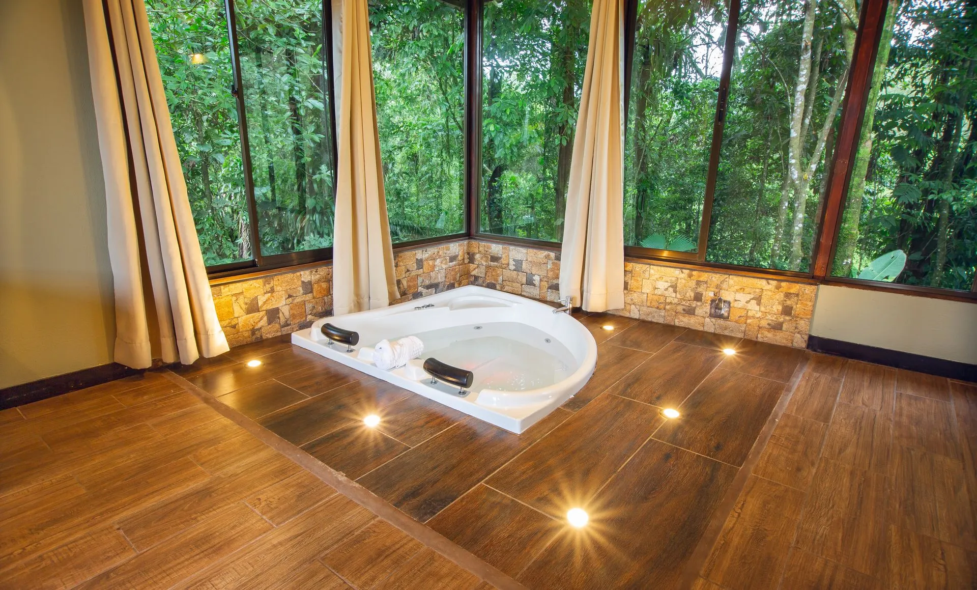 jacuzzi+b2 1920w